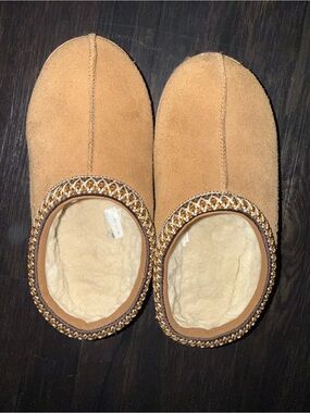 UGG Women's Chestnut Suede Plush-Lined Slip-On Slippers